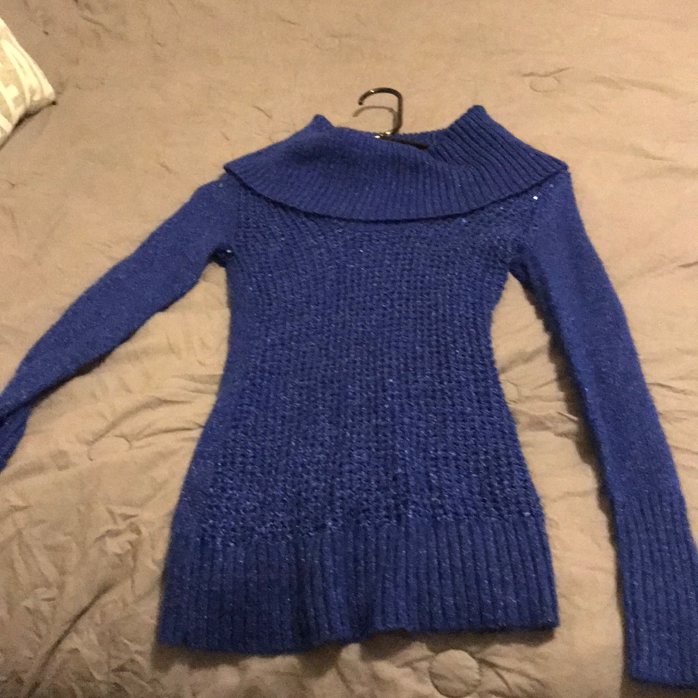 Blue long sleeve